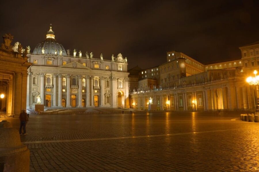 Rome: Private Golf Cart Twilight Tour Rome with Aperitivo - Aperitivo adds a relaxed Italian pause