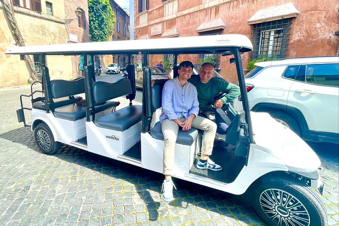 Rome: Private/Group 4 Hours Golf Cart SightseeingTour - A guide-led tour, not a recorded loop