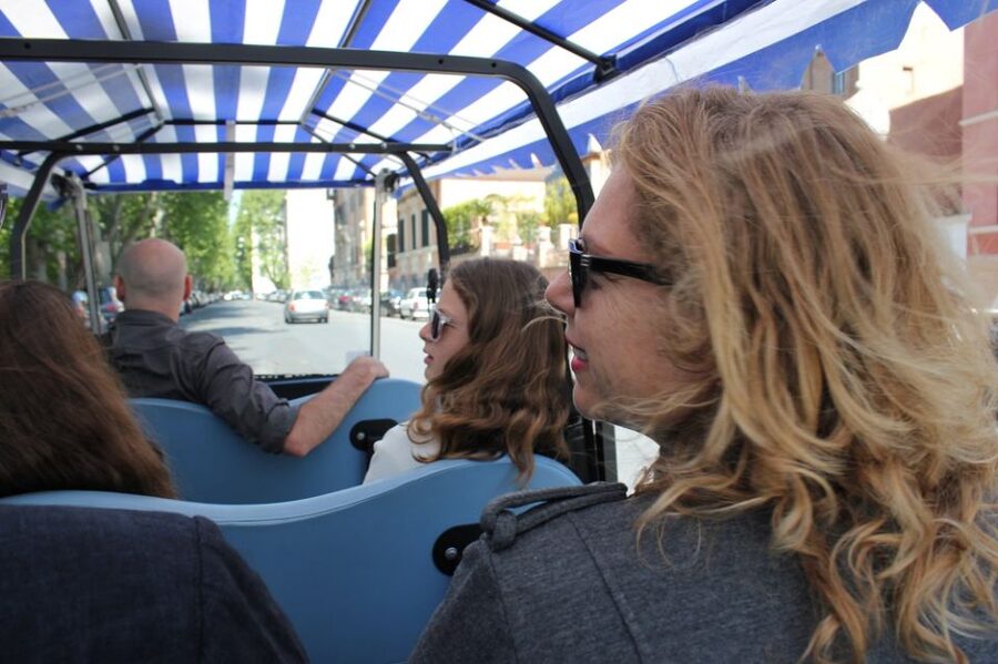 Rome: Private Guided City Highlights Tour by Golf Cart - Trevi Fountain and Rome’s grand center