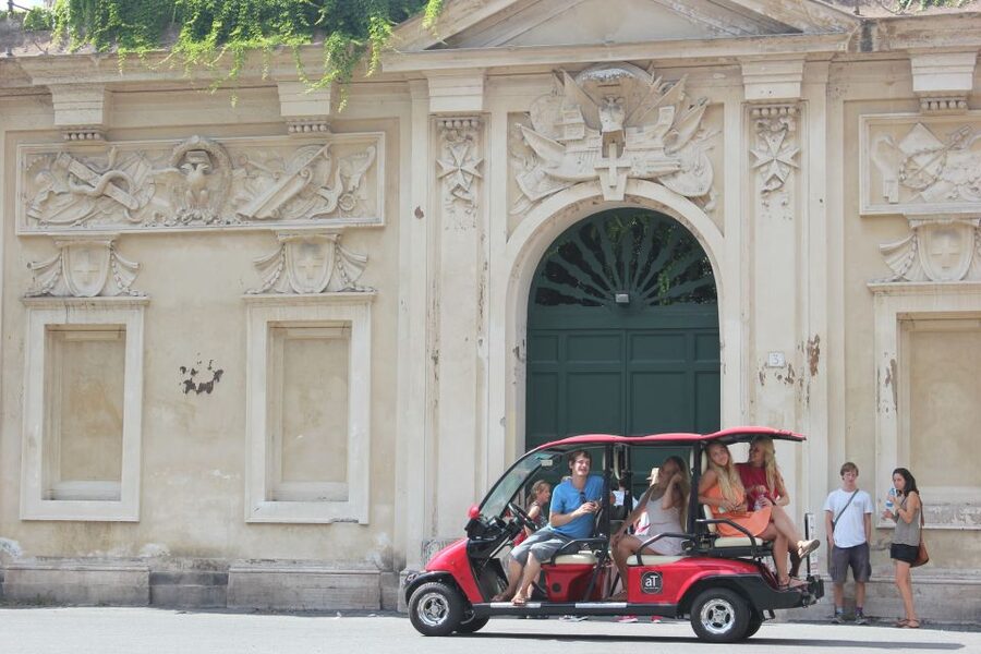 Rome: Private Guided City Highlights Tour by Golf Cart - Aventine Hill and the Knights of Malta