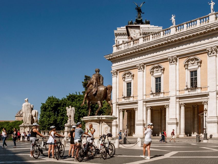 Rome: Private Half-Day Bike Tour with E-bike - Key points at a glance