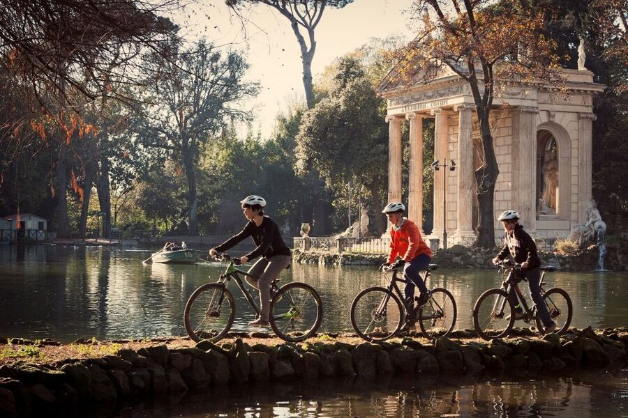 Rome: Private Half-Day Bike Tour with E-bike - Route Two: Aventine views and Trastevere streets