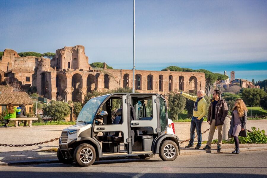Rome: Private Highlights Tour by Golf Cart - The Colosseum, Roman Forum, and Vittoriano