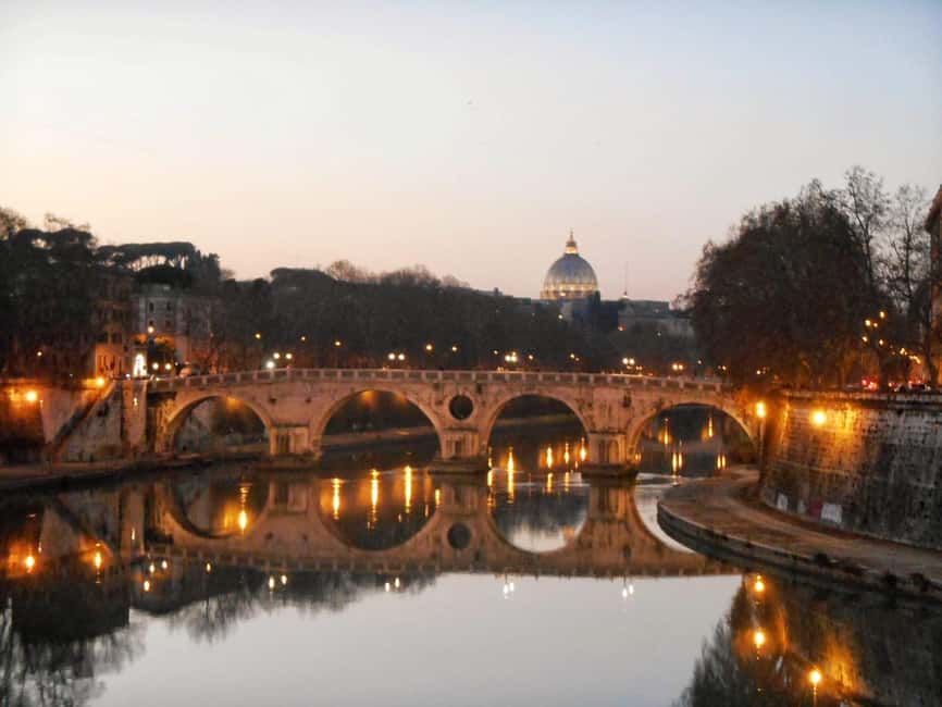 Rome: Private Night Golf Cart Tour - Guides, languages, and meeting details