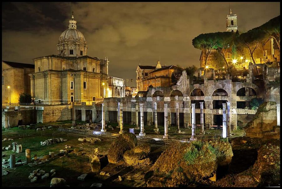 Rome: Private Night Tour by Chauffeur-Driven Vehicle - Why the private format matters