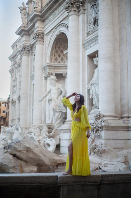 Rome: Private Photoshoot at the Trevi Fountain - Best times and practical preparation