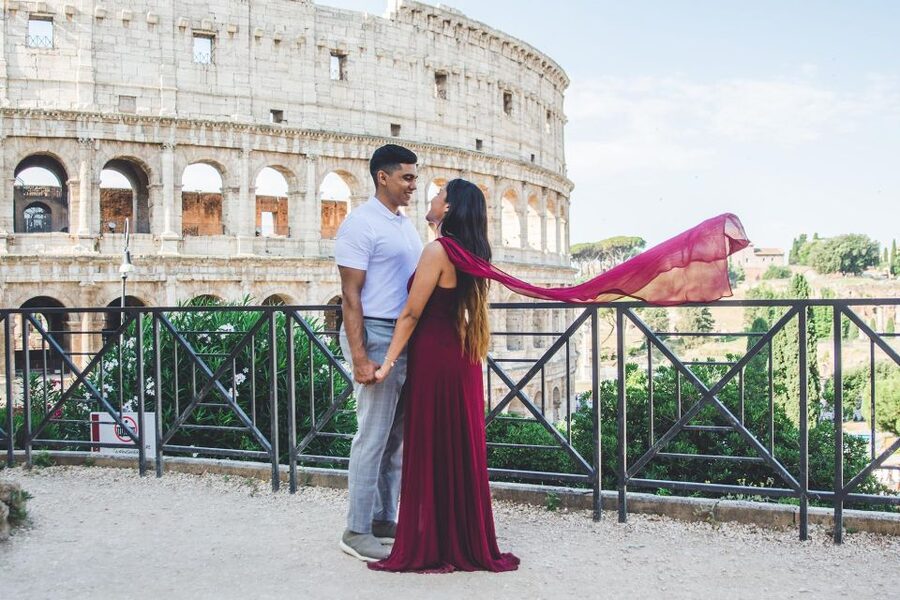 Rome: Private Professional Photoshoot at Colosseum - What Valentina adds to the experience