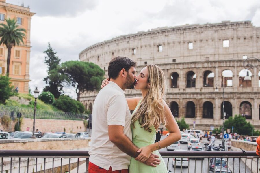 Rome: Private Professional Photoshoot at Colosseum - Meeting at Via del Colosseo, 31