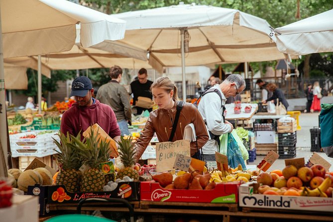 Rome Private Tour: Highlights and Hidden Gems - Campo de’ Fiori brings a different kind of history