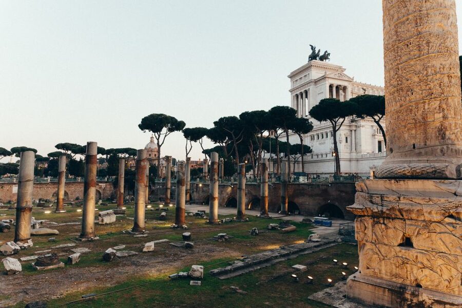 Rome: Private Tour with Locals – Highlights & Hidden Gems - The Pantheon, Rome’s essential first lesson