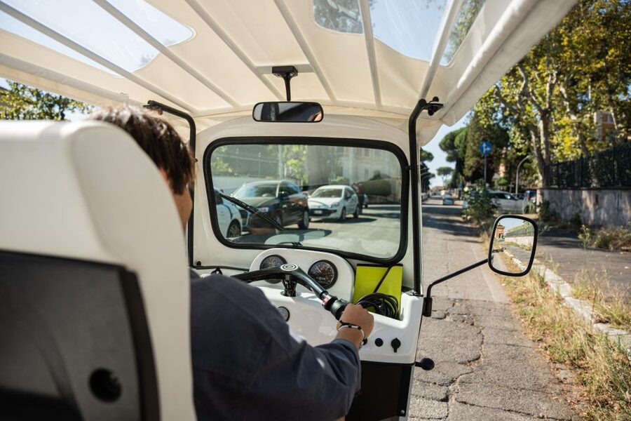 Rome: Private Tuk Tuk Tour with Hotel Pickup and Prosecco - Janiculum Hill and the Prosecco stop