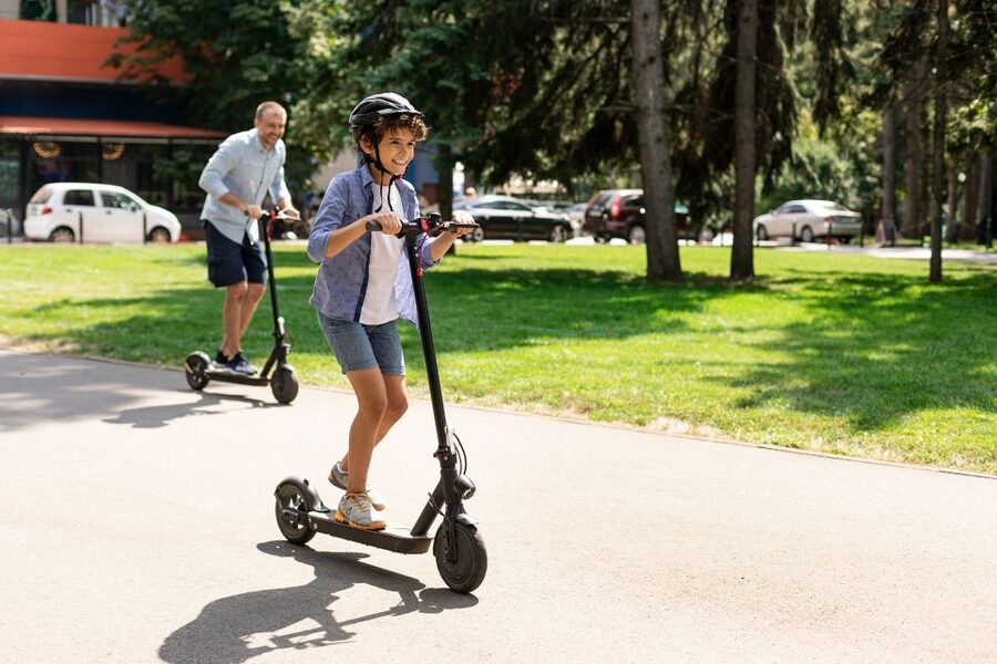Rome: Rent an E-Scooter - Picking up the scooter near Piazza Venezia