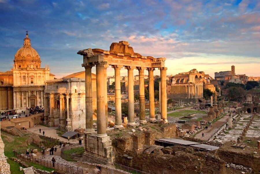Rome: Roman Forum and Palatine Hill Licensed Guided Tour - Key points at a glance
