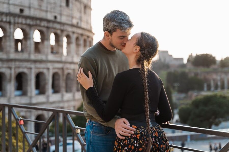 Rome: Romantic Couple Photoshoot. Choose your spot! - FAQ
