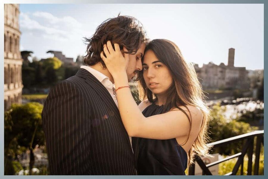 Rome: Romantic Couple Photoshoot Experience at the Colosseum - Choosing the best Rome location