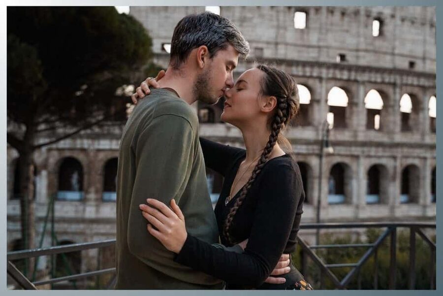 Rome: Romantic Couple Photoshoot Experience at the Colosseum - Is $32 per person good value?