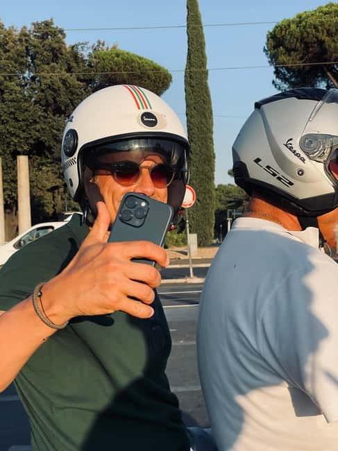 Rome’s Must-See Spots on Vespa (No Driving Needed) - Who should book this Rome Vespa tour