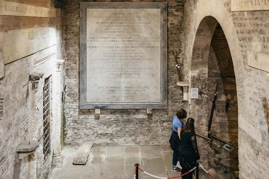 Rome: San Clemente Underground and Basilica Guided Tour - The 12th-century basilica and its gold mosaics
