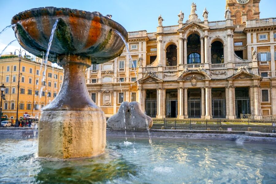 Rome: Santa Maria Maggiore and Panoramic Dome Guided Tour - Bernini’s stairs and the Liberian Museum
