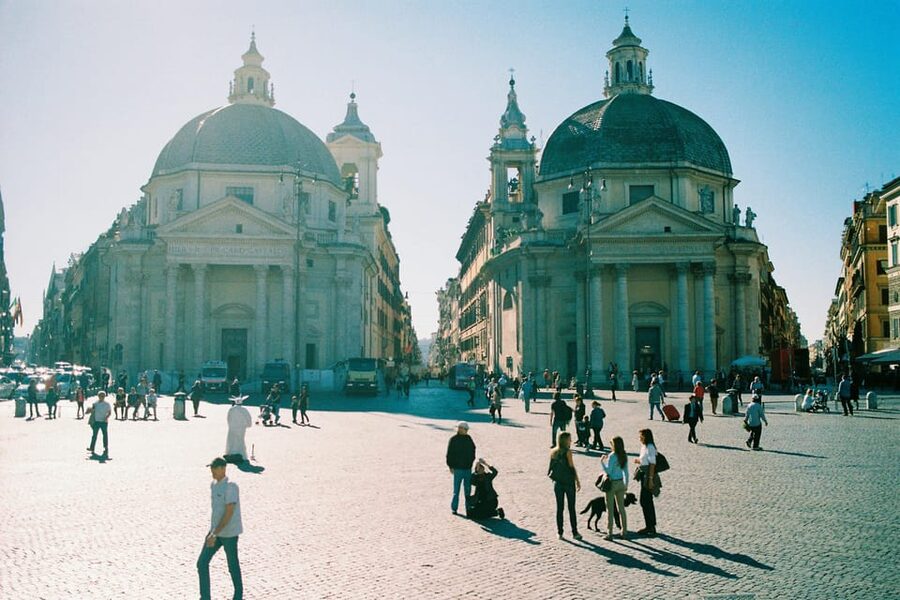 Rome: Sightseeing Tour by Golf Cart - The guides and the tone of the tour