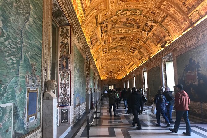 Rome: Skip the Line Vatican, Sistine Chapel, St Peter Small Group - The important Basilica and Jubilee warnings