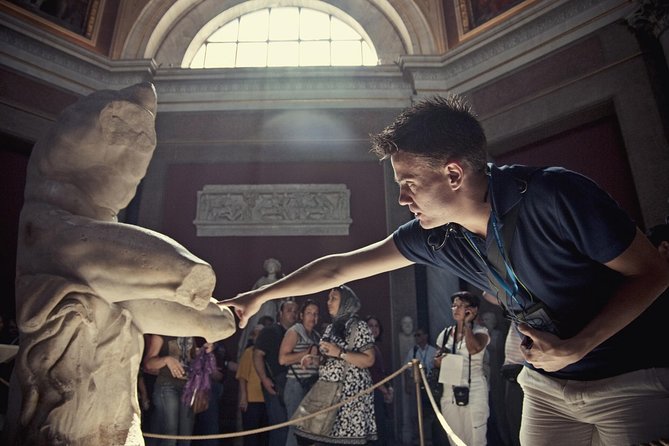 Rome: Skip the Line Vatican, Sistine Chapel, St Peter Small Group - Starting near Viale Vaticano