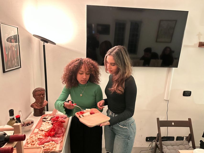 Rome: Small-Group Art Class with Wine - A Rome evening with paint, pizza, and wine