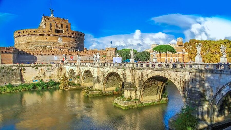 Rome: Small Group Guided Tour of Castel Sant'Angelo - Why Castel Sant’Angelo deserves two hours