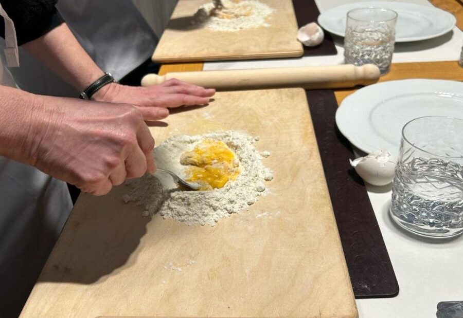 Rome: Small Group Pasta cooking class near Piazza Navona - Starting with prosciutto, cheese, and prosecco