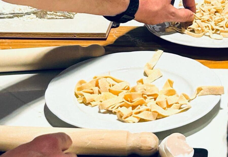 Rome: Small Group Pasta cooking class near Piazza Navona - Choosing sauce and eating what you make