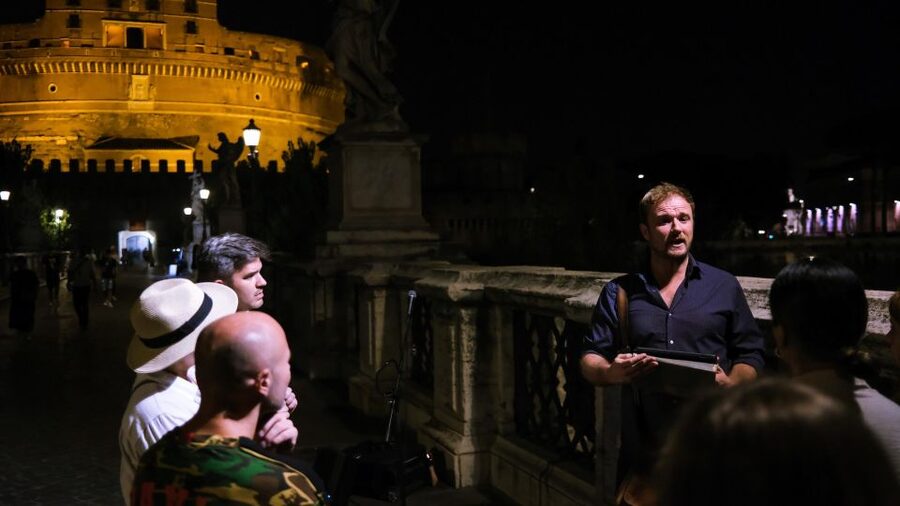 Rome: Small Group Rome's Dark Side - Ghosts & Legends Tour - Campo de’ Fiori begins with a statue and a warning