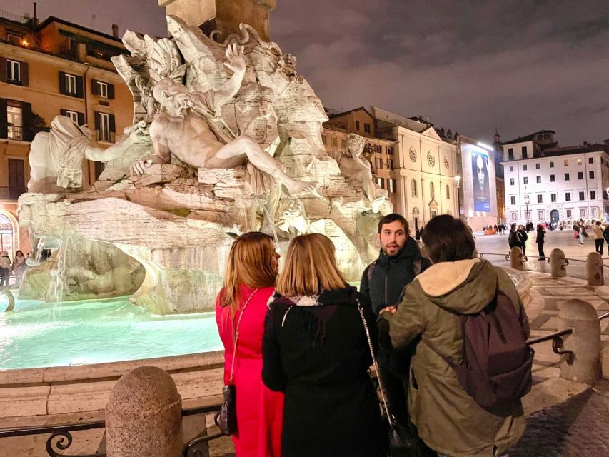 Rome: Spanish Steps, Trevi, Navona and Pantheon Sunset Tour - Trevi Fountain after the day crowds