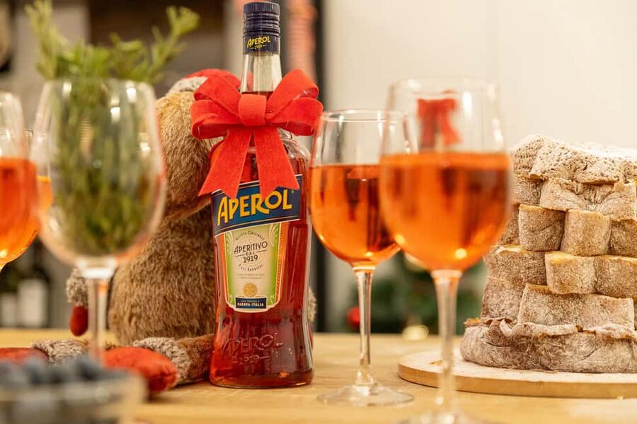 Rome: Spritz & Spaghetti Cooking Class - Rolling Fettuccine in a Roman Kitchen