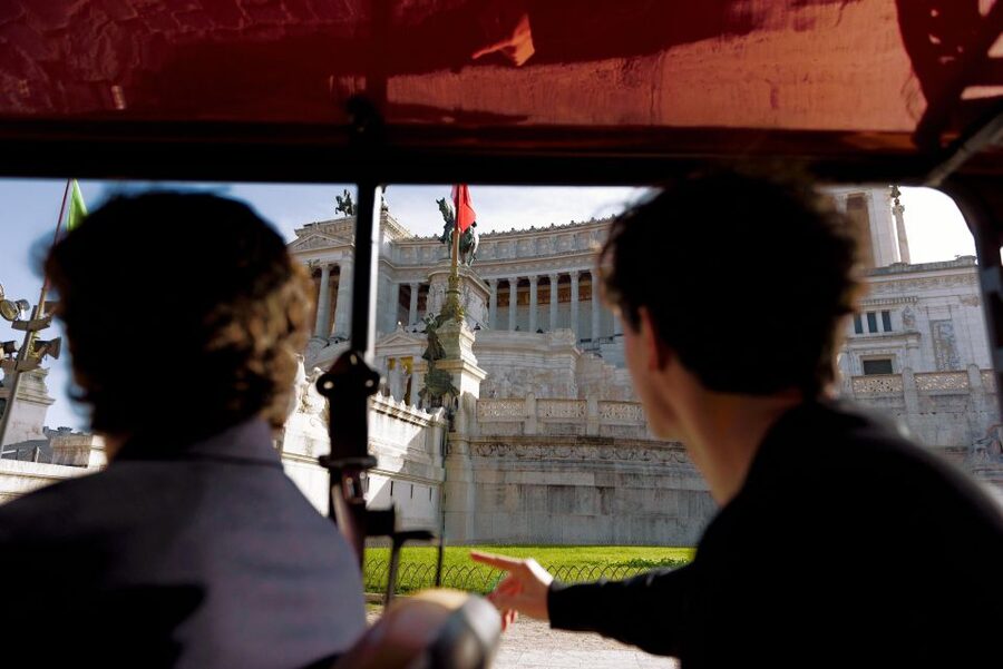 Rome: Squares and Fountains Golf Cart Tour - Campo de’ Fiori and Piazza Navona