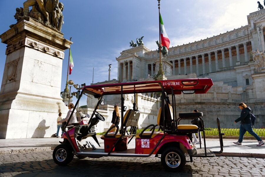 Rome: Squares and Fountains Golf Cart Tour - Via Sistina, the Spanish Steps, and Trinità dei Monti