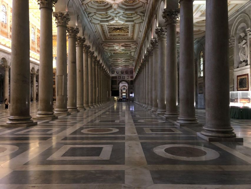 Rome: St Paul's Basilica, Sarcophagus, & Major Basilica Tour - St Paul’s sarcophagus and the chain relic