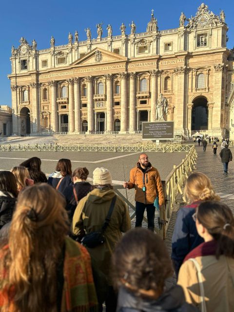 Rome: St. Peter's Basilica Express Guided Tour - Going below to the Vatican Grottoes