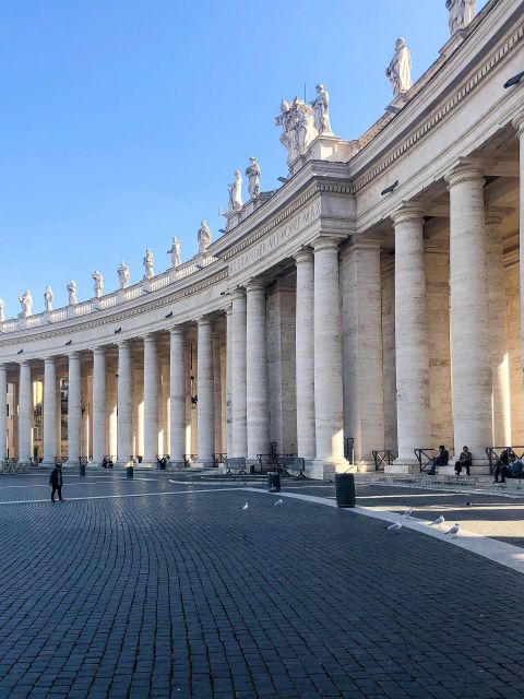 Rome: St. Peter's Basilica, papal tombs tour also with Dome - Michelangelo’s Pietà deserves a slow look