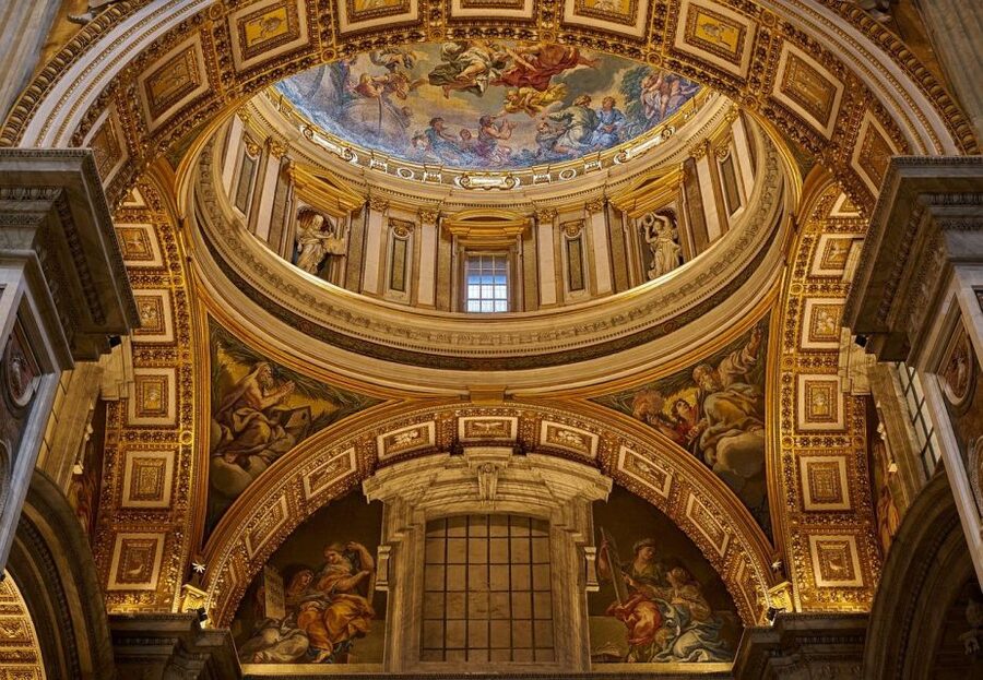 Rome: St. Peter's Basilica, papal tombs tour also with Dome - Bernini’s Baldacchino shows the basilica at full scale