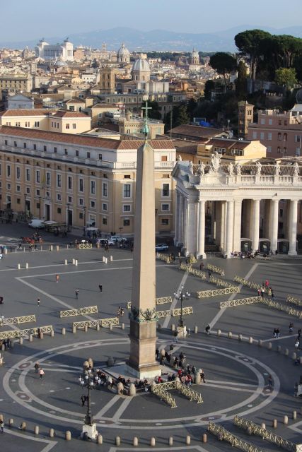 Rome: St. Peter's Basilica, papal tombs tour also with Dome - The Dome option changes the time and value