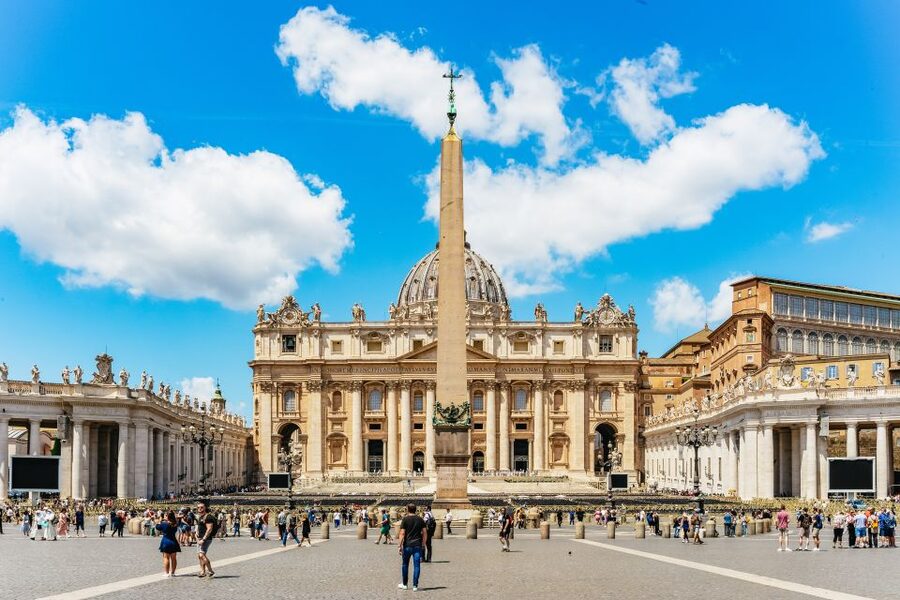 Rome: St. Peter's Basilica, Square and Grottoes Guided Tour - Inside St. Peter’s Basilica
