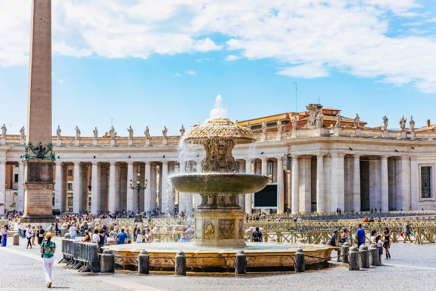 Rome: St. Peter's Basilica, Square and Grottoes Guided Tour - The Papal Grottoes below the Basilica