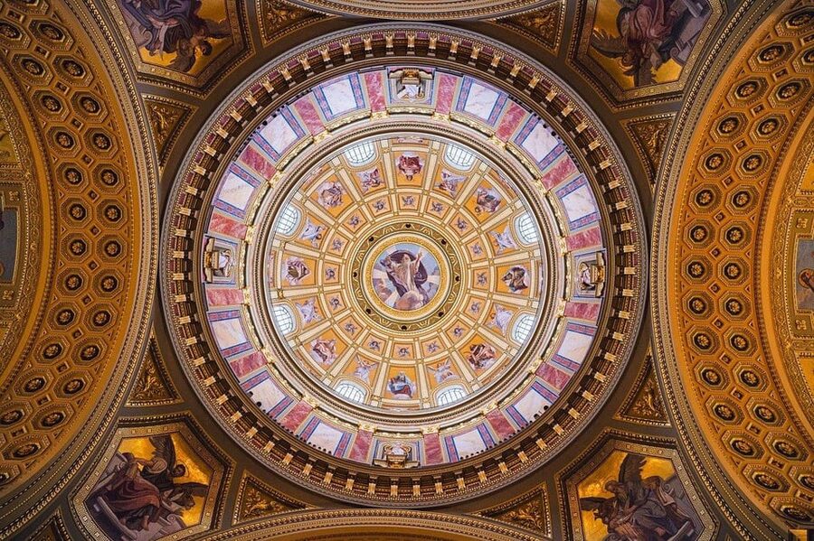 Rome: St. Peter's Basilica Tour - The Vatican Grottoes and the papal tombs