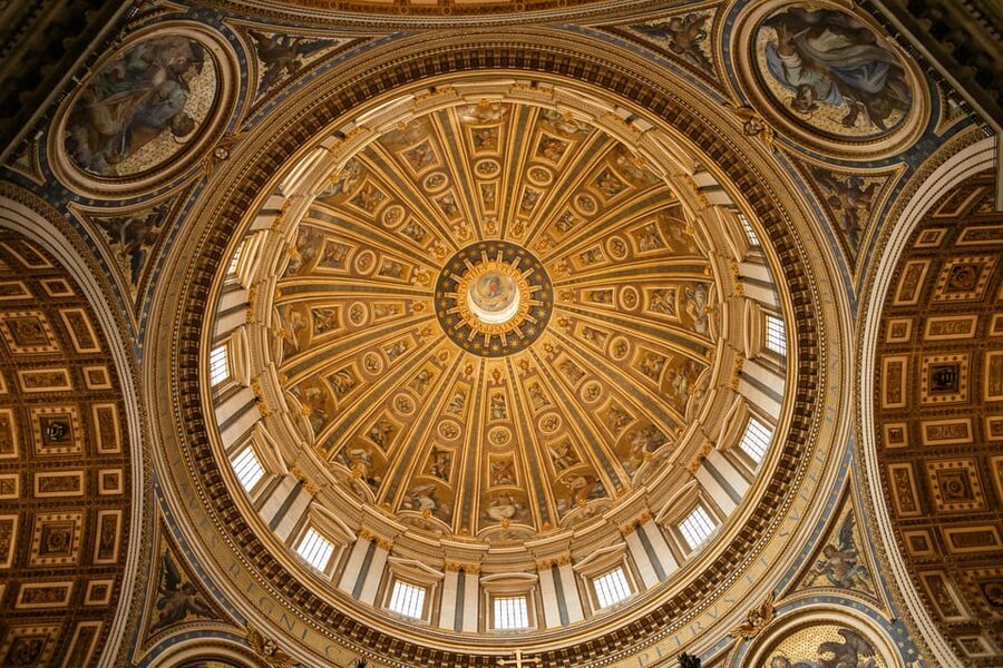 Rome:St. Peter's Basilica Tour, Exclusive Underground Access - Bernini’s bronze Baldachin beneath the dome