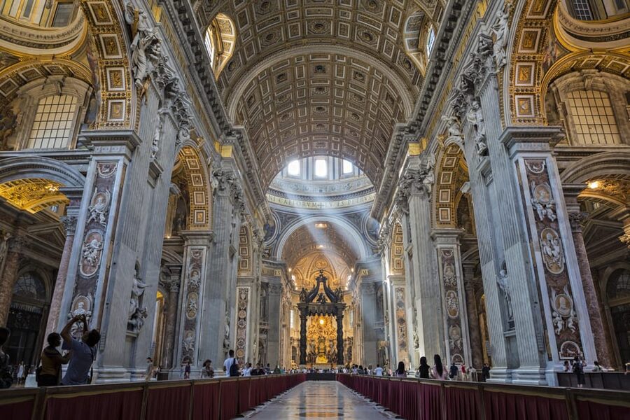 Rome: St. Peter’s Basilica Tour with Dome Lift Access - Meeting the group near Mondo Cattolico