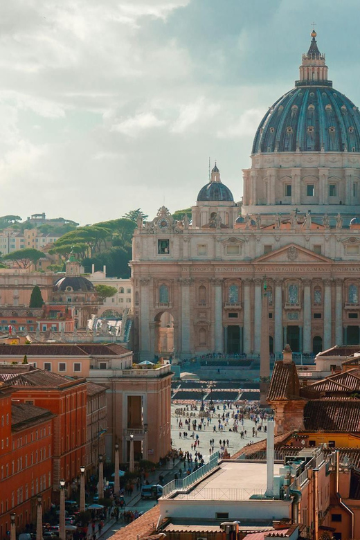 Rome: St. Peter's Basilica Tour with Underground - The underground chambers and St. Peter’s resting place