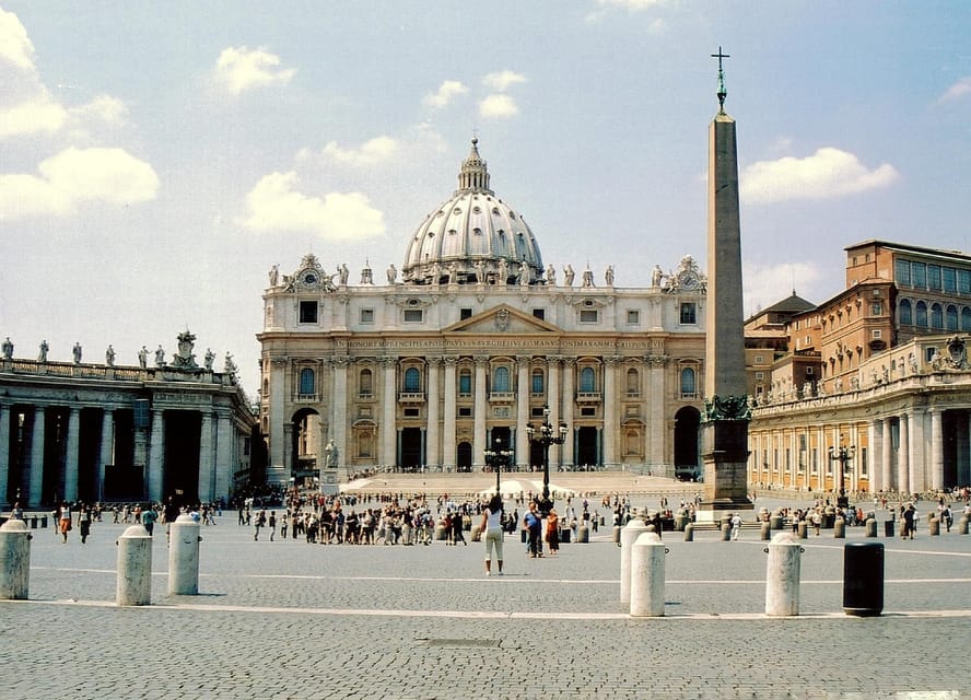 Rome: St. Peter's Basilica Tour with Underground - Security, clothing, and what to leave behind