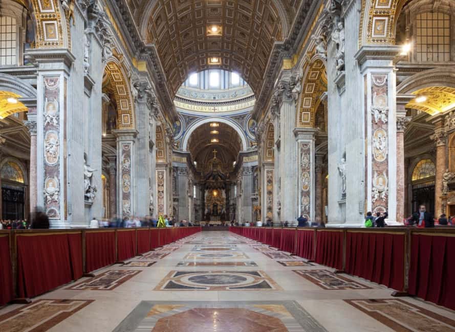 Rome: St. Peter’s Basilica Tour with Vatican Grottoes - St. Peter’s Square gives you the essential setting