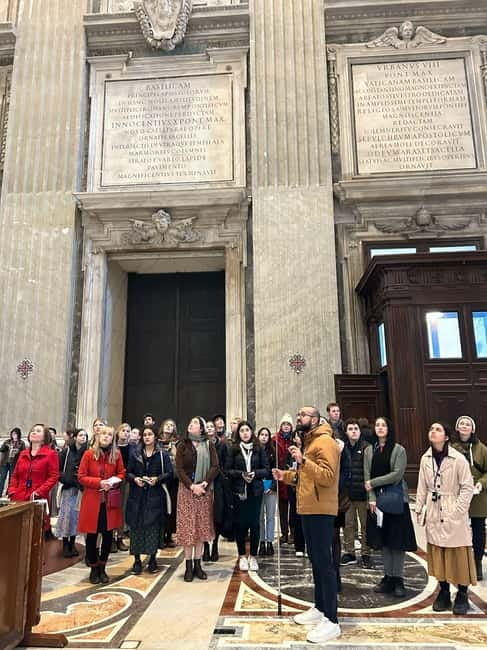 Rome: St. Peter’s Basilica Tour with Vatican Grottoes - Guide quality is the main strength