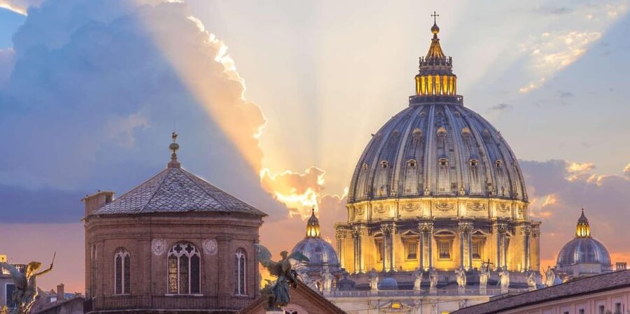 Rome: St. Peter's Basilica & Vatican Grottoes Guided Tour - The Vatican Grottoes below the basilica